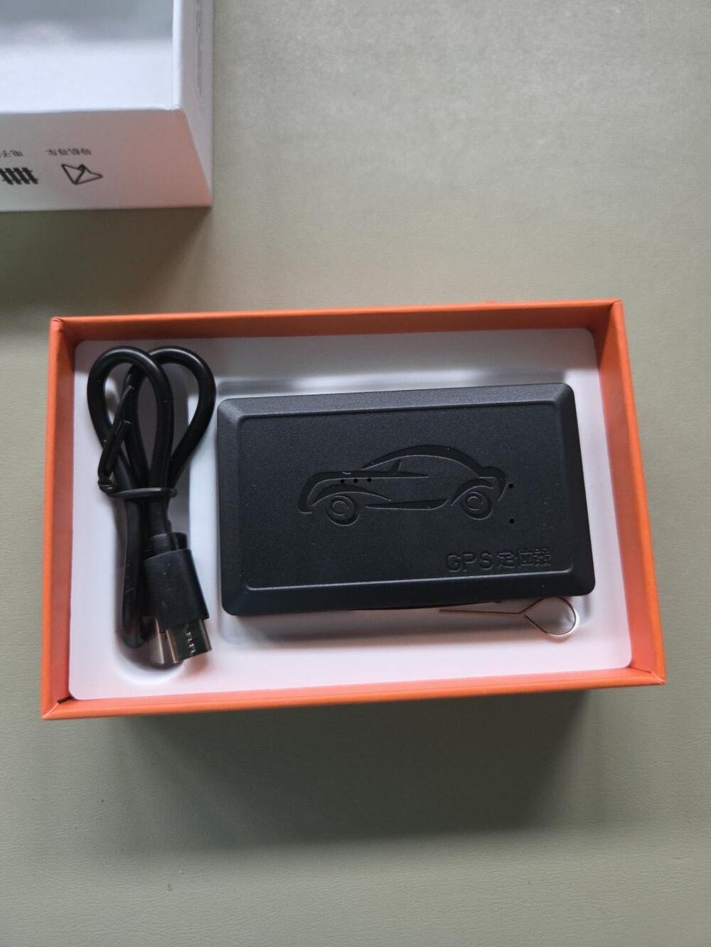 GPS Vehicle Tracker App Connected Rechargeable Car Locator New